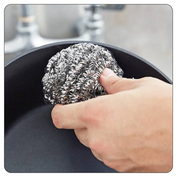 Large Stainless Steel Scrubber 100g - Image 4