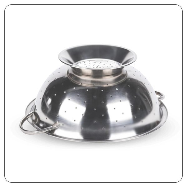 Stainless Steel Colander with Base and Handles 8 Qt - Image 2