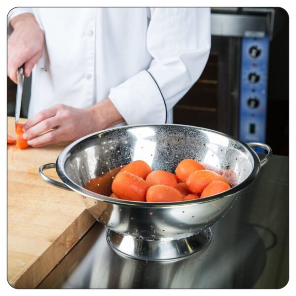 Stainless Steel Colander with Base and Handles 8 Qt - Image 4